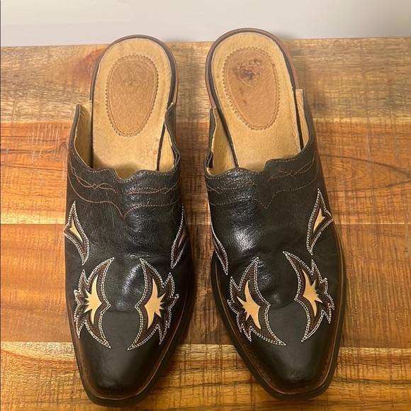 Ariat Black and Tan Mules Slip On with Heel, Retro Women’s 6.5 - Picture 2 of 10